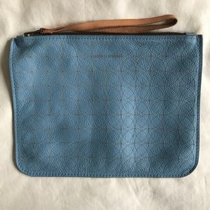 Molly M Zip Pouch 8